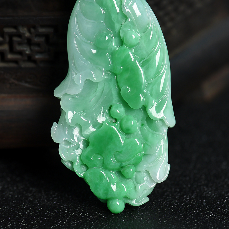 缅甸天然糯种飘翠翡翠吊坠-红掌柜