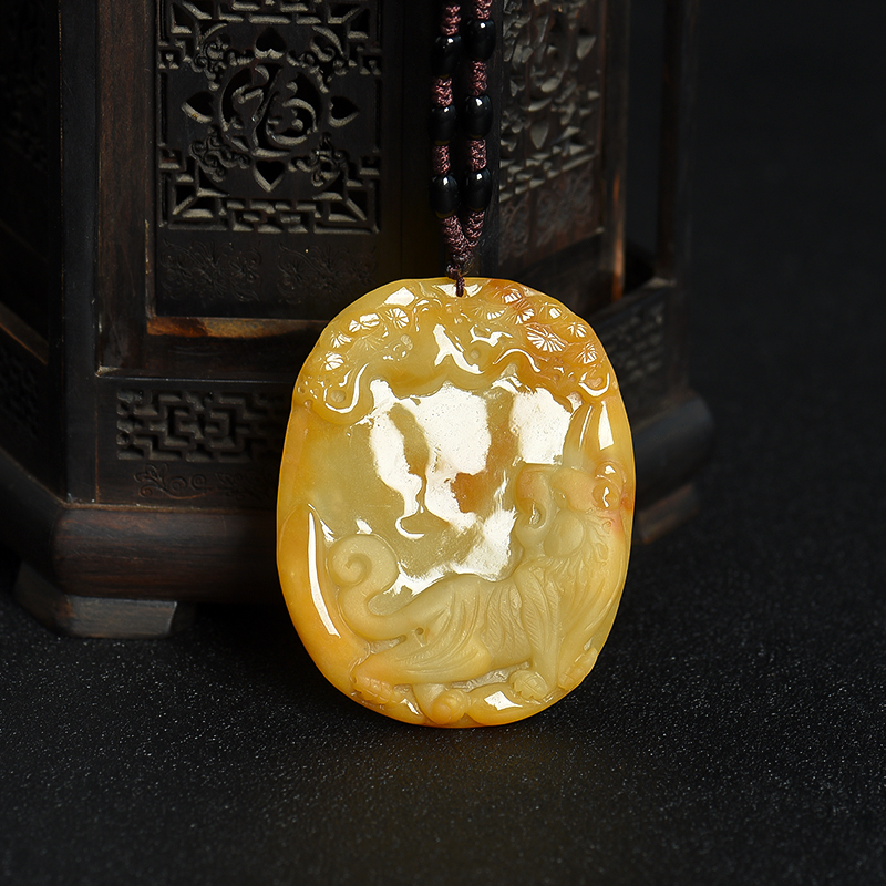 缅甸天然糯种黄翡狮子吊坠-红掌柜