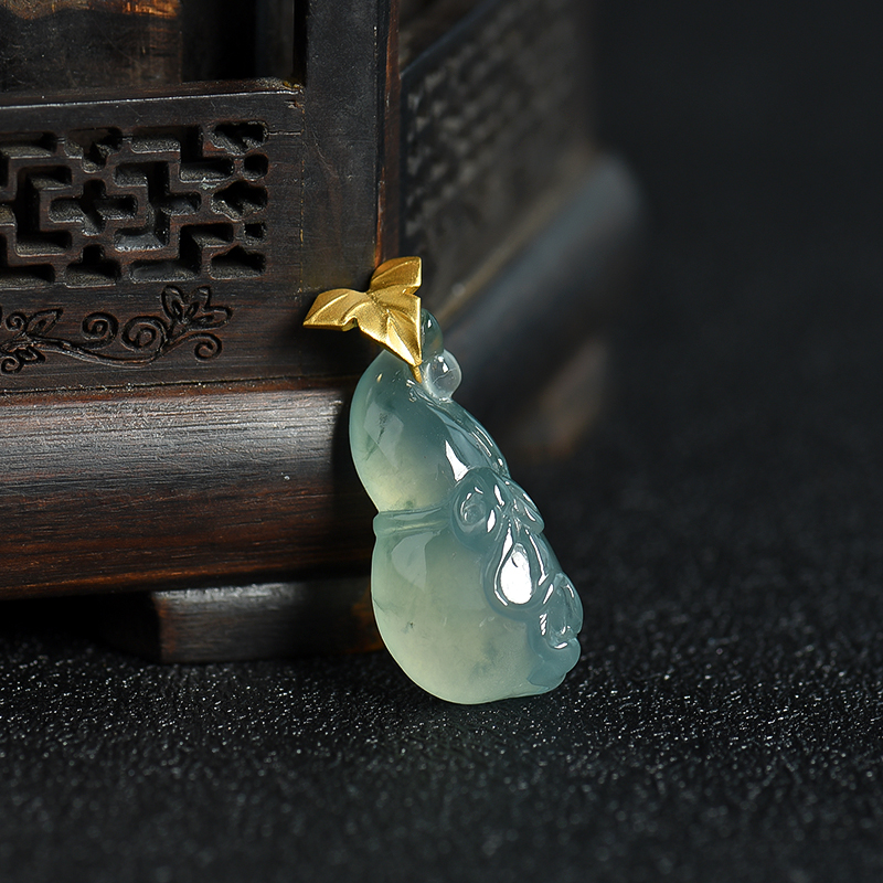 天然糯冰种飘花翡翠福禄吊坠-红掌柜