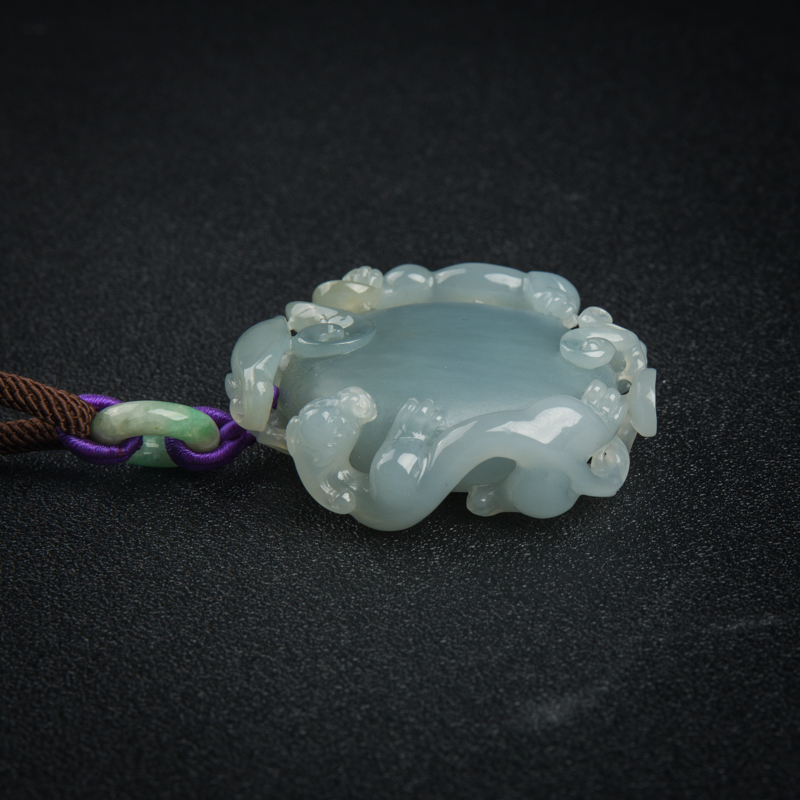 糯种天然翡翠双龙戏珠吊坠-红掌柜