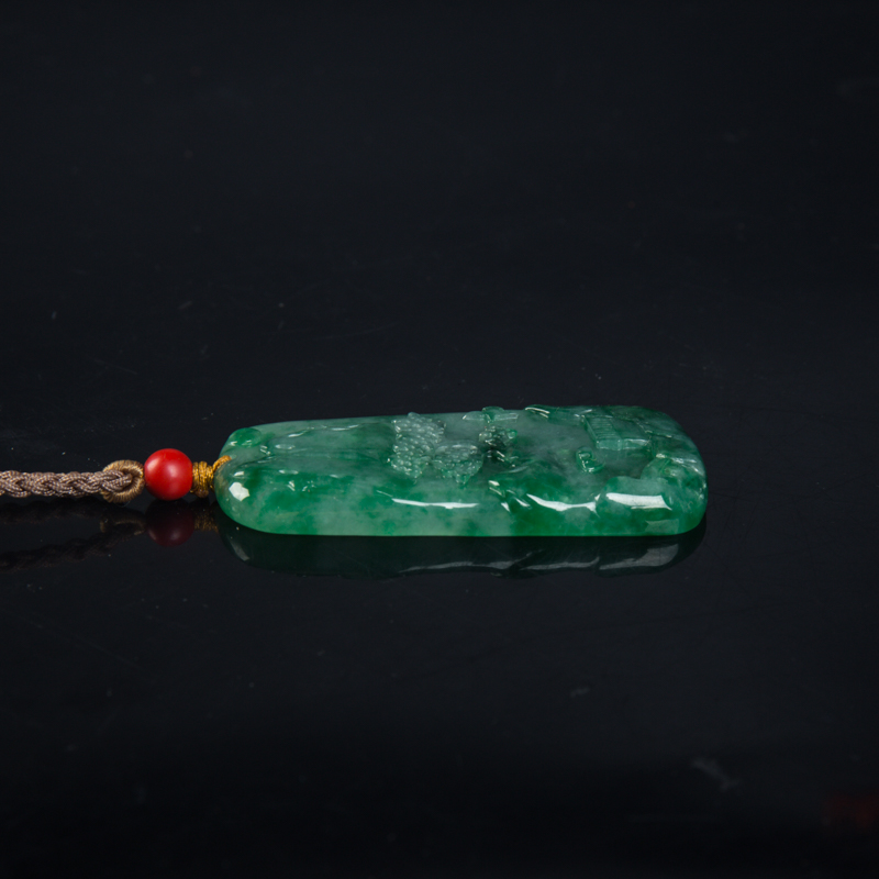 翡翠山水吊坠-红掌柜