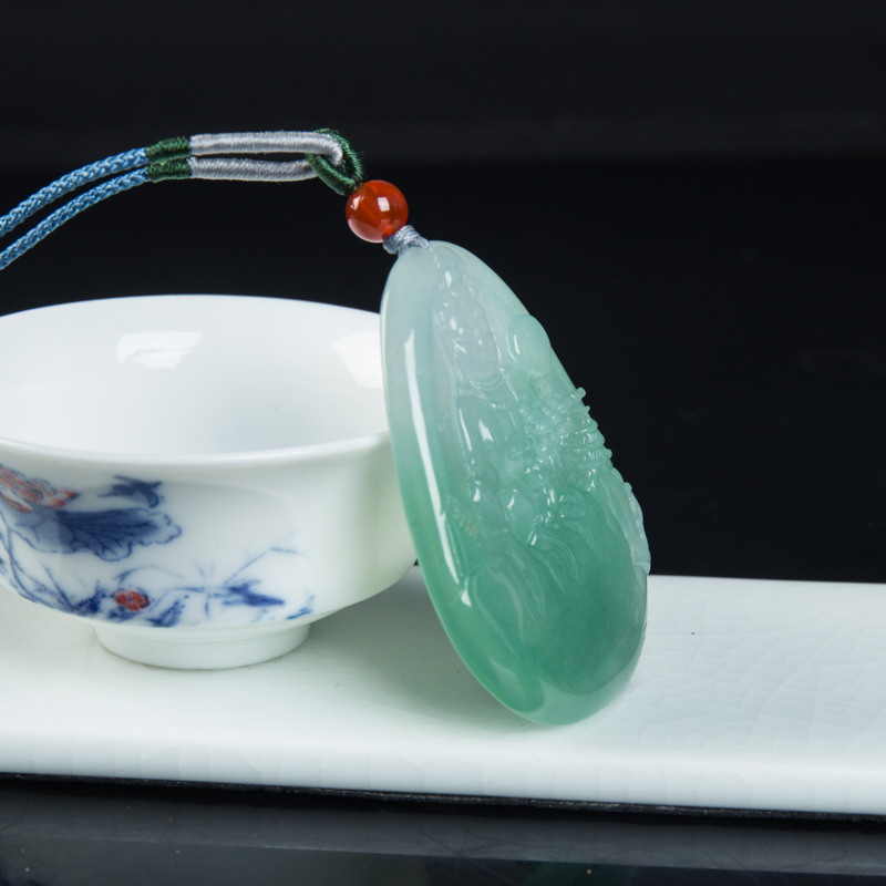 浅绿翡翠观音吊坠-红掌柜