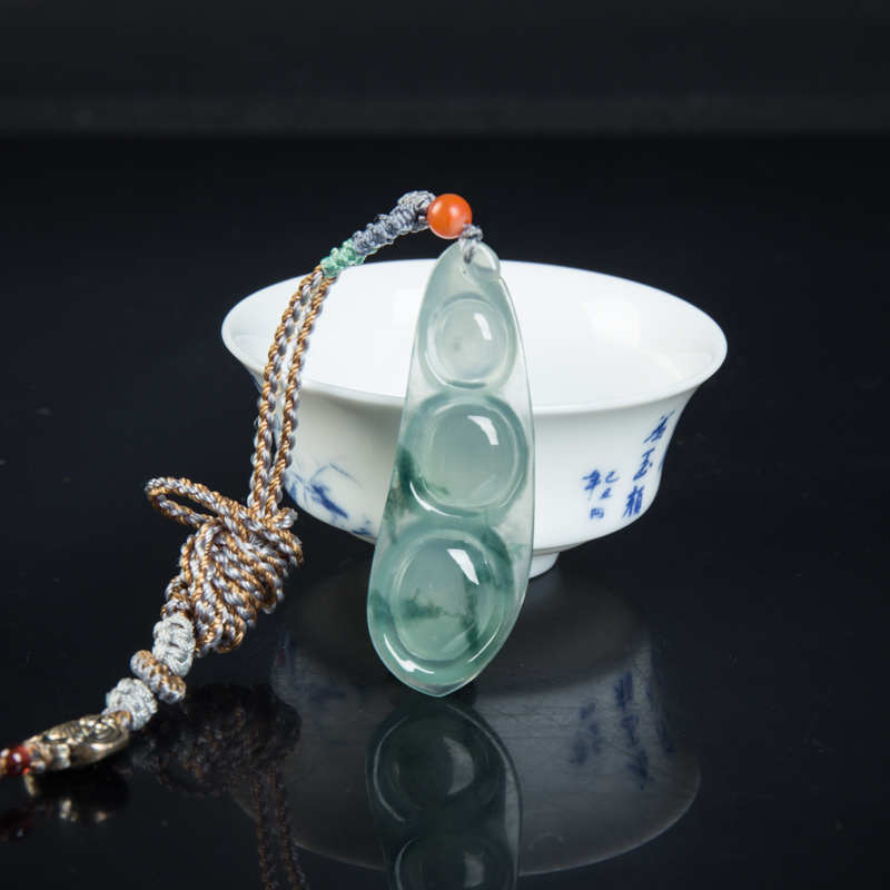 翡翠连中三元吊坠-红掌柜