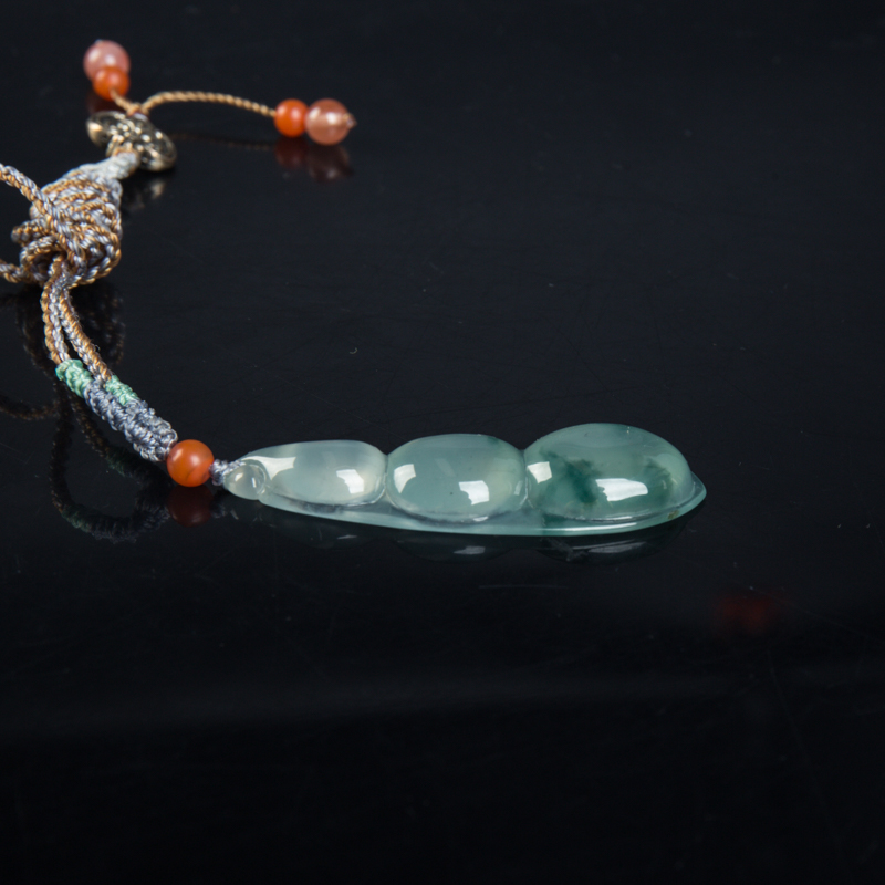 糯冰种飘花翡翠吊坠-红掌柜