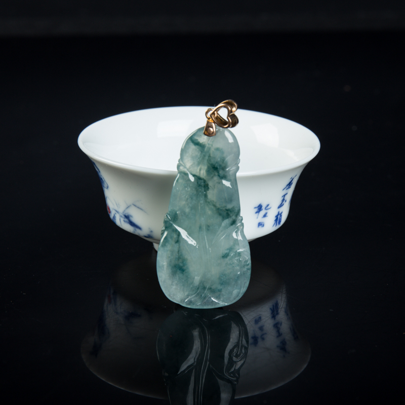 翡翠年年有余吊坠-红掌柜