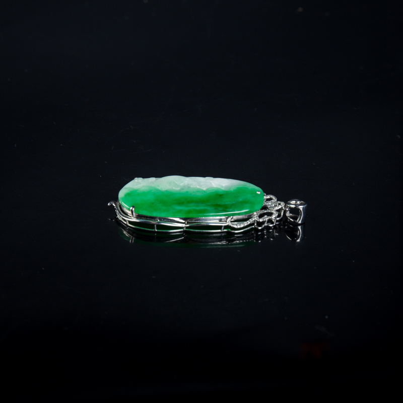 飘翠翡翠年年有余吊坠-红掌柜