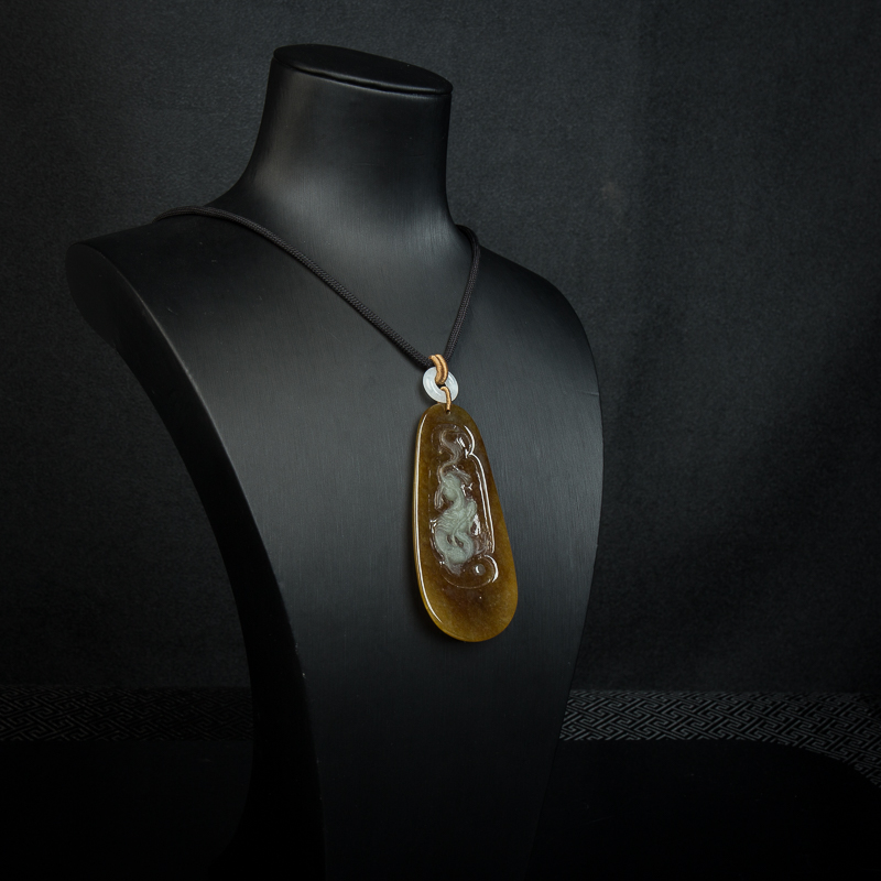 黄翡辰龙吊坠-红掌柜