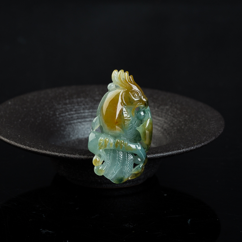 糯冰种俏色翡翠英明神武吊坠-红掌柜