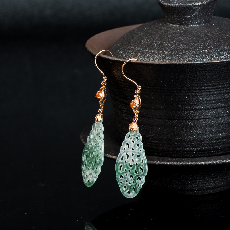 冰种飘花翡翠兽纹耳坠-红掌柜