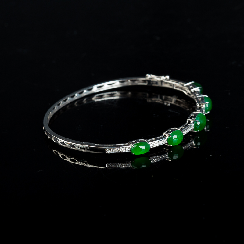 糯冰种翠绿翡翠手镯-红掌柜