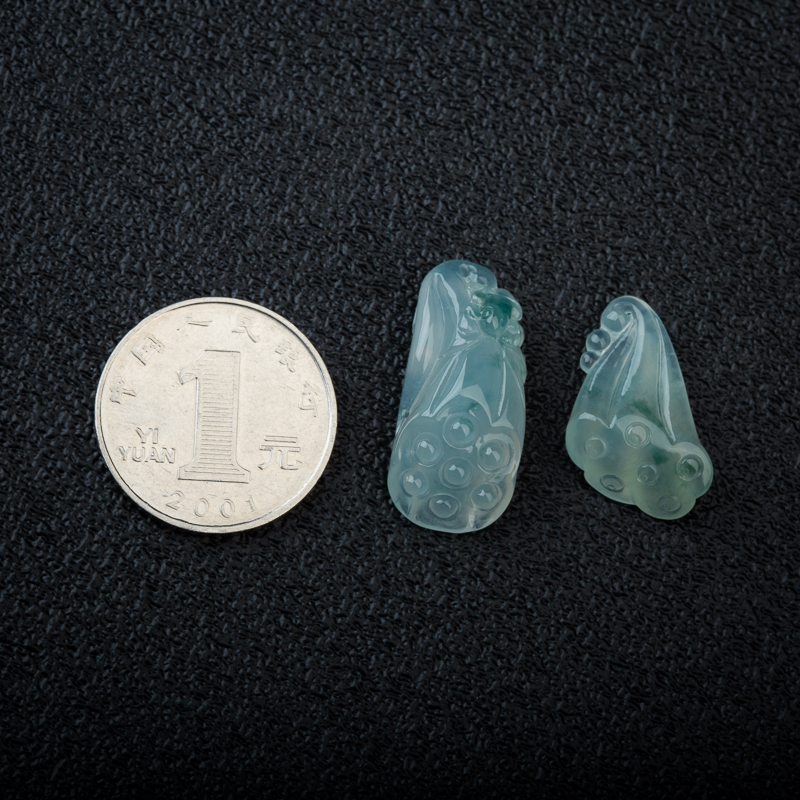 翡翠莲蓬吊坠-红掌柜