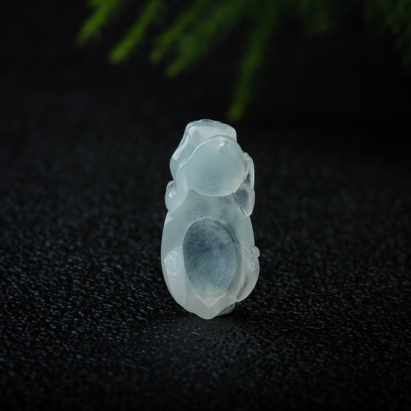 糯冰种翡翠貔貅-红掌柜