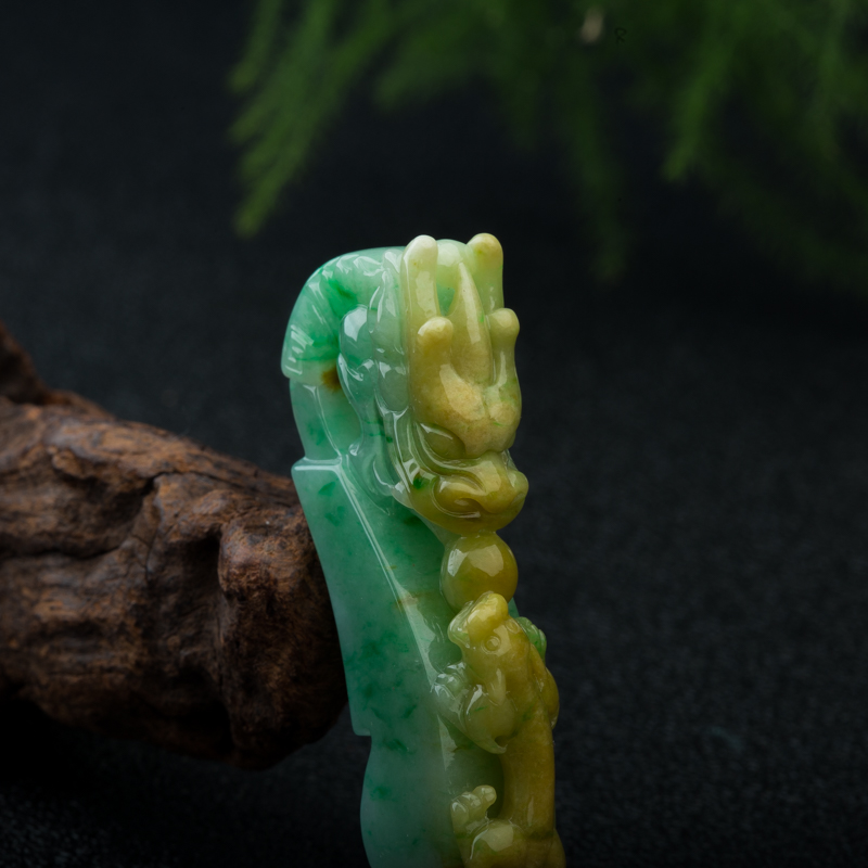 缅甸天然翡翠龙勾吊坠-红掌柜
