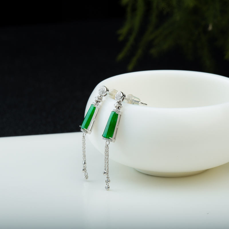 18K天然翠绿翡翠随形耳坠-红掌柜