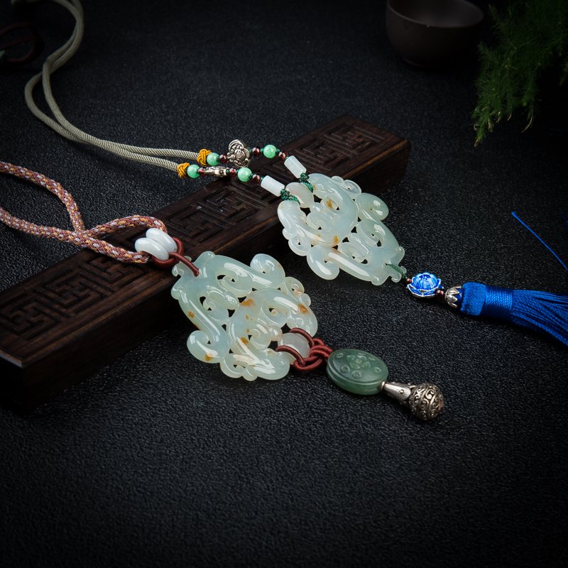 俏色翡翠龙凤呈祥吊坠-红掌柜