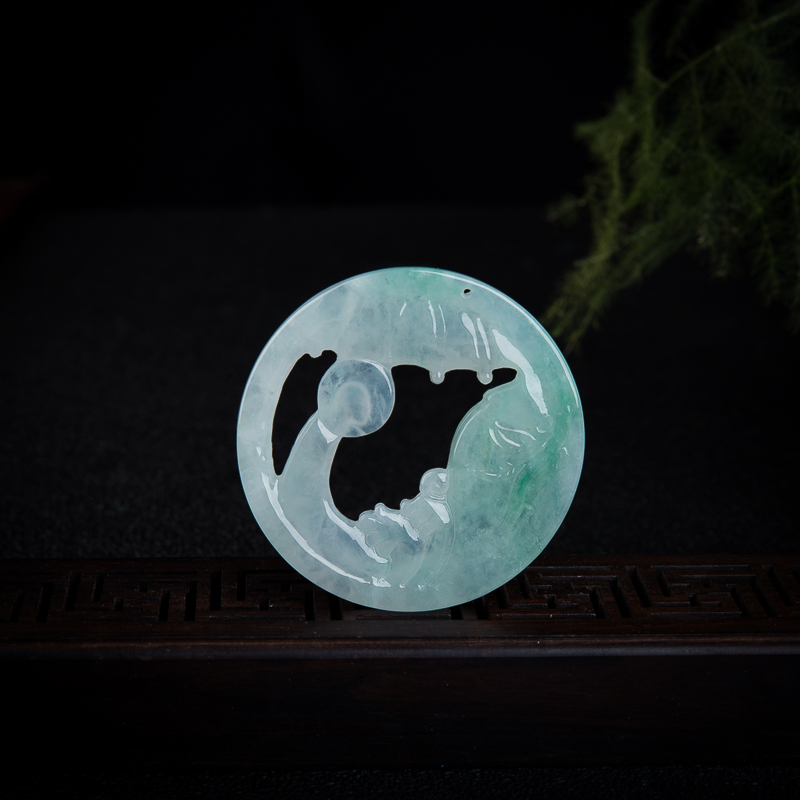 糯冰种翡翠问道吊坠-红掌柜