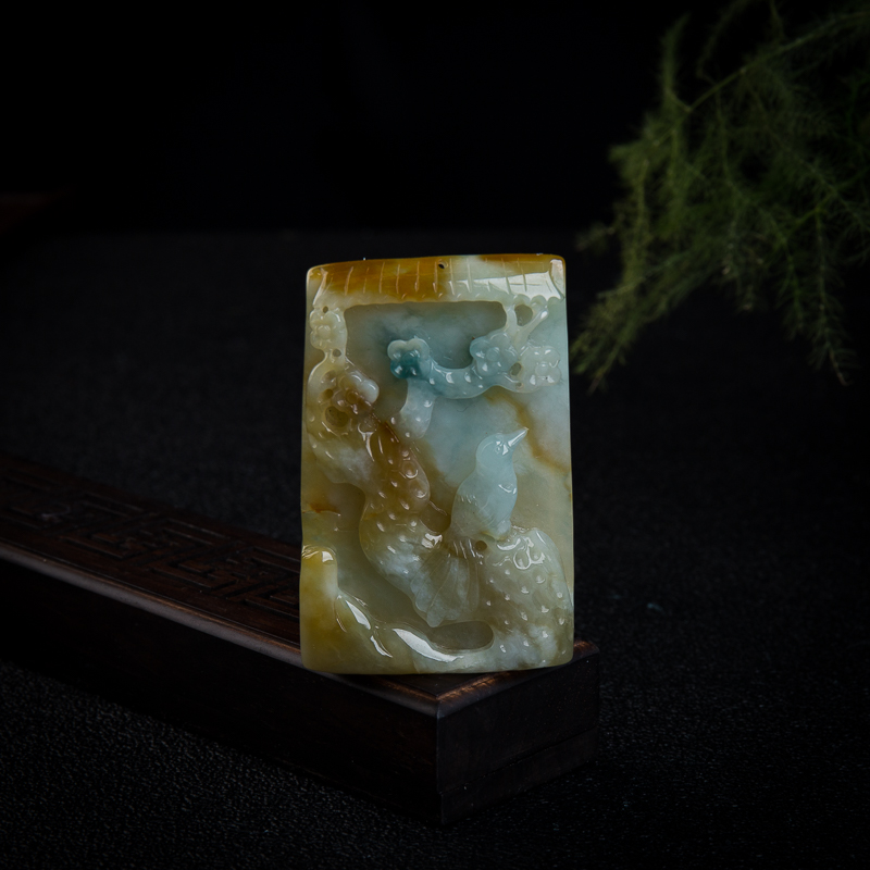 糯冰种俏色黄翡喜上眉梢吊坠-红掌柜