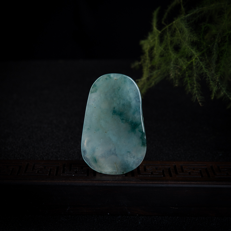 翡翠金鸡叫福吊坠-红掌柜