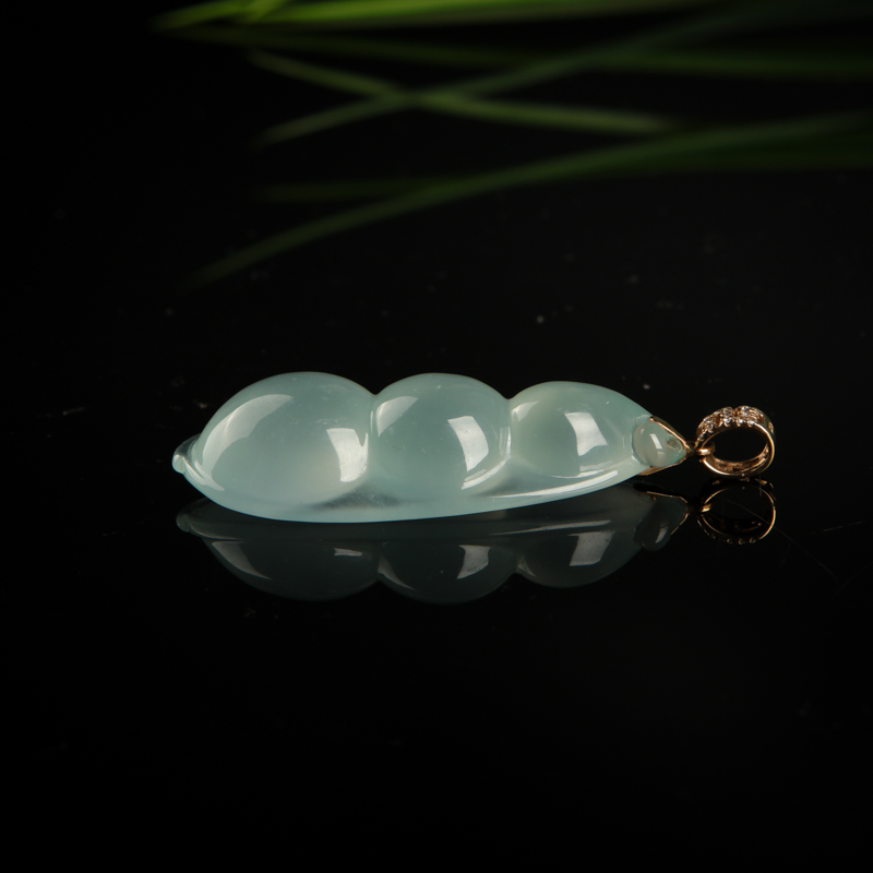 缅甸天然糯冰种翡翠吊坠-红掌柜