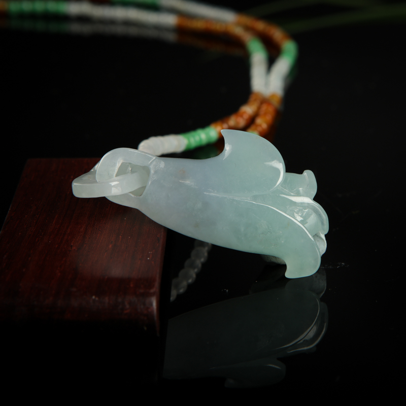天然糯种翡翠玉兰花吊坠-红掌柜