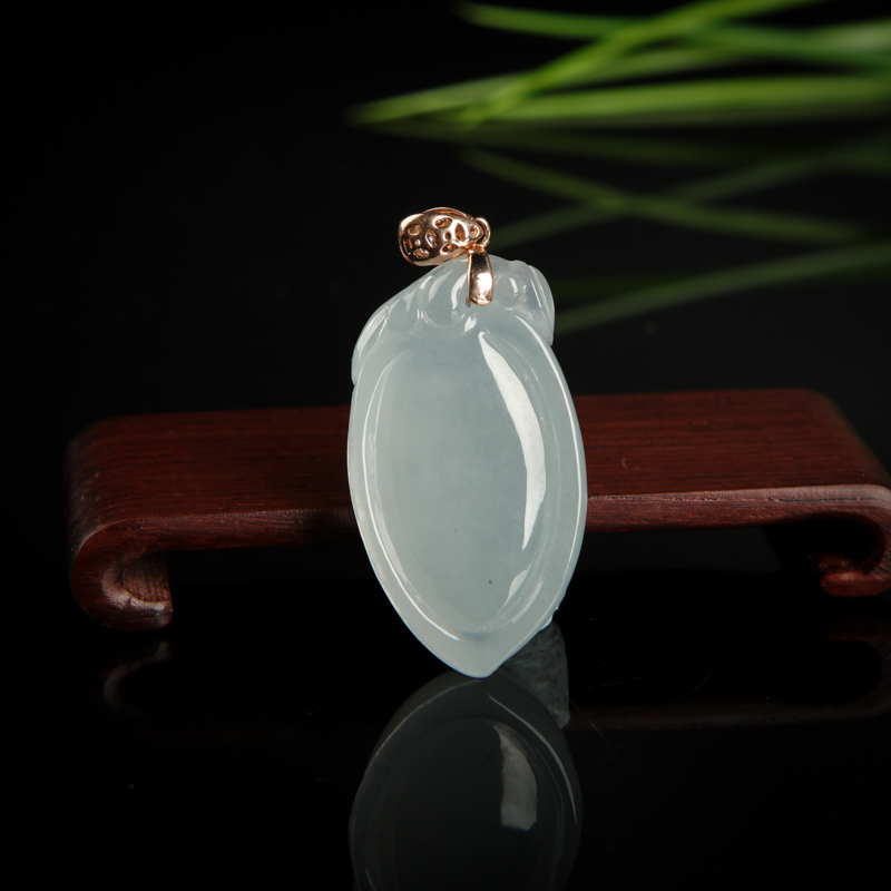 缅甸天然白色翡翠寿桃吊坠-红掌柜