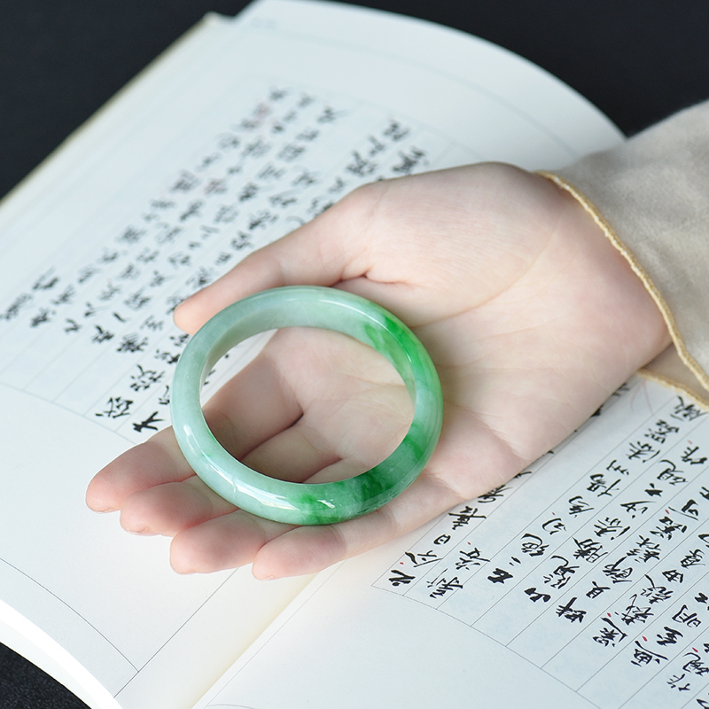 糯种飘翠翡翠手镯--红掌柜