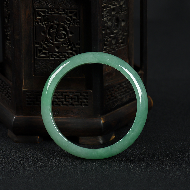 缅甸天然豆种豆绿翡翠手镯-红掌柜