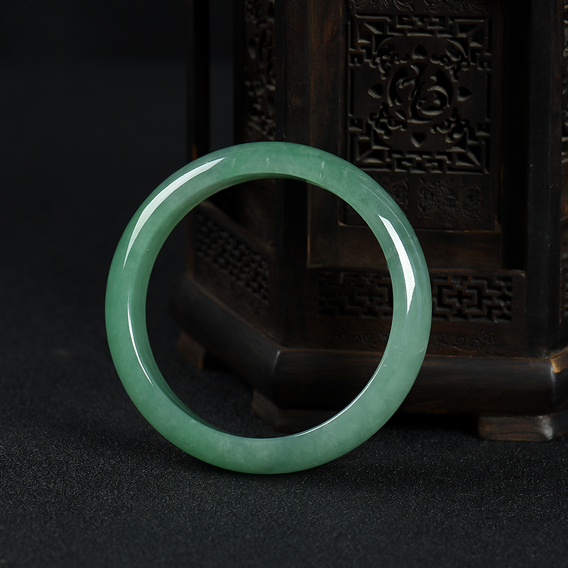 缅甸天然豆绿翡翠手镯-红掌柜