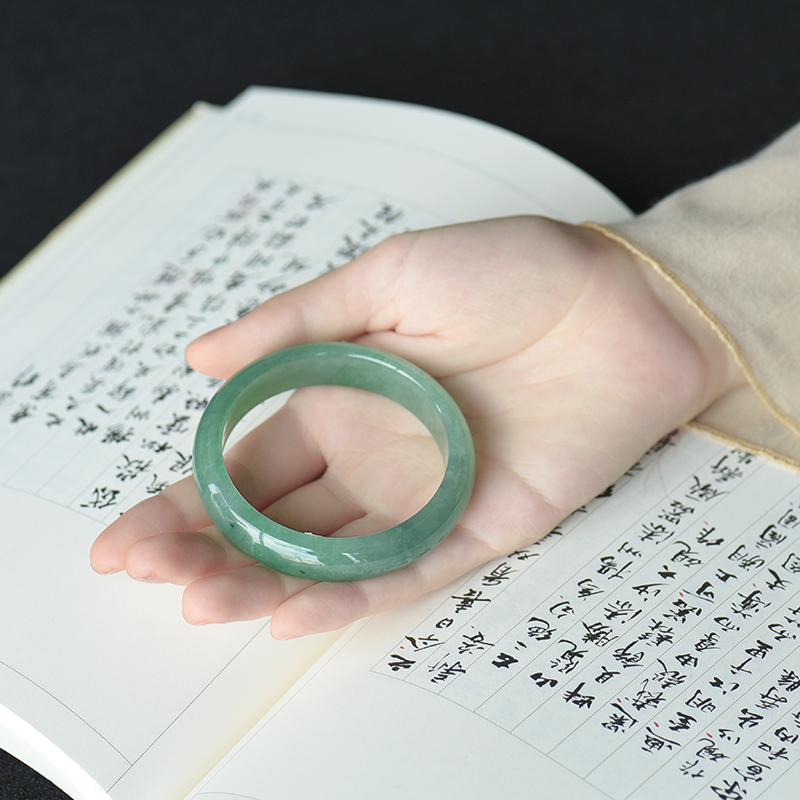 豆种豆绿翡翠手镯-红掌柜