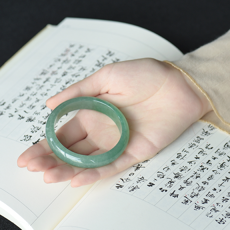 豆种豆绿翡翠手镯-红掌柜