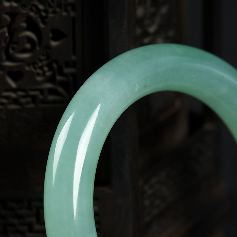 翡翠圆镯-红掌柜