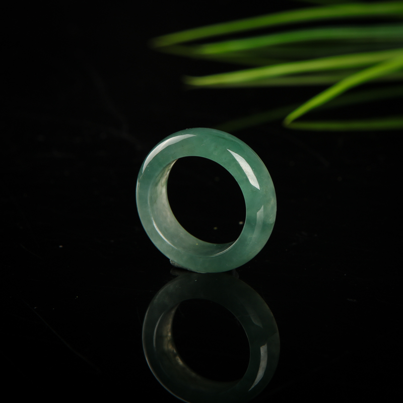 糯种灰绿翡翠戒指-红掌柜