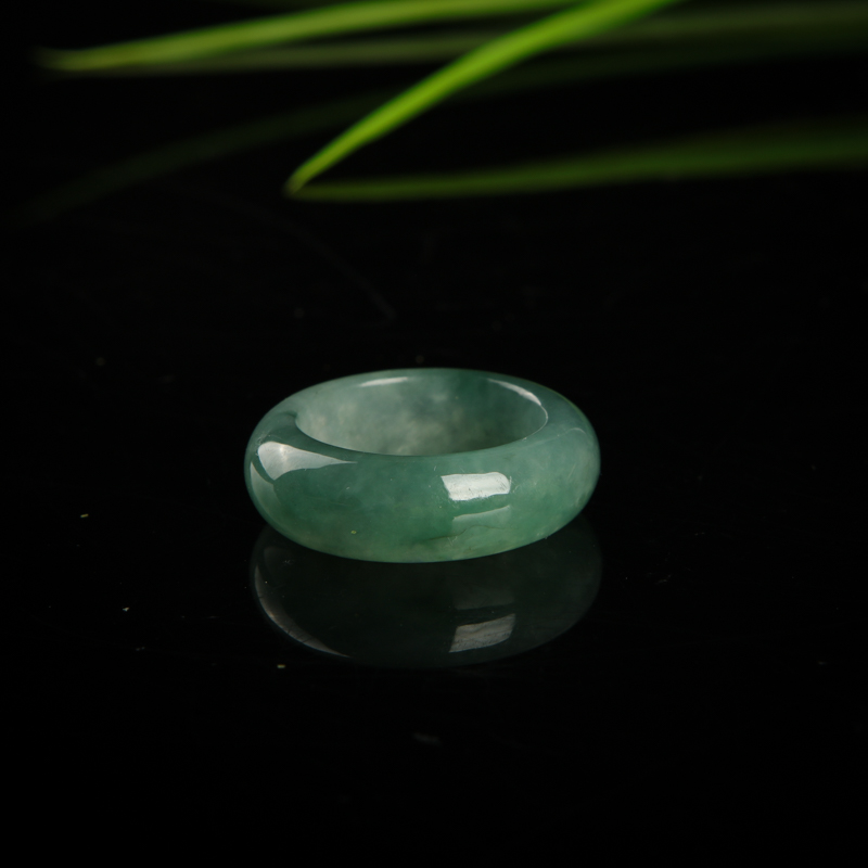 缅甸天然糯种灰绿翡翠戒指-红掌柜
