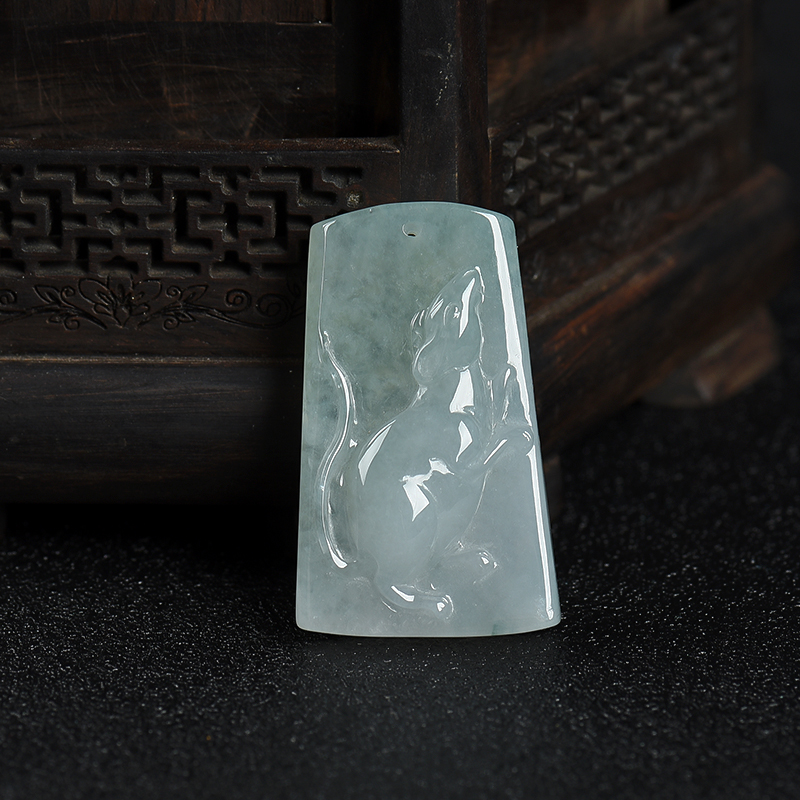 缅甸天然糯冰种浅绿翡翠子鼠吊坠-红掌柜