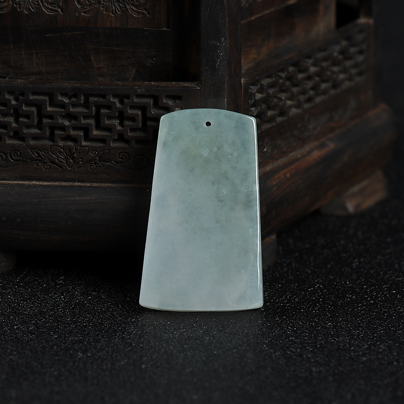 缅甸天然浅绿翡翠子鼠吊坠-红掌柜