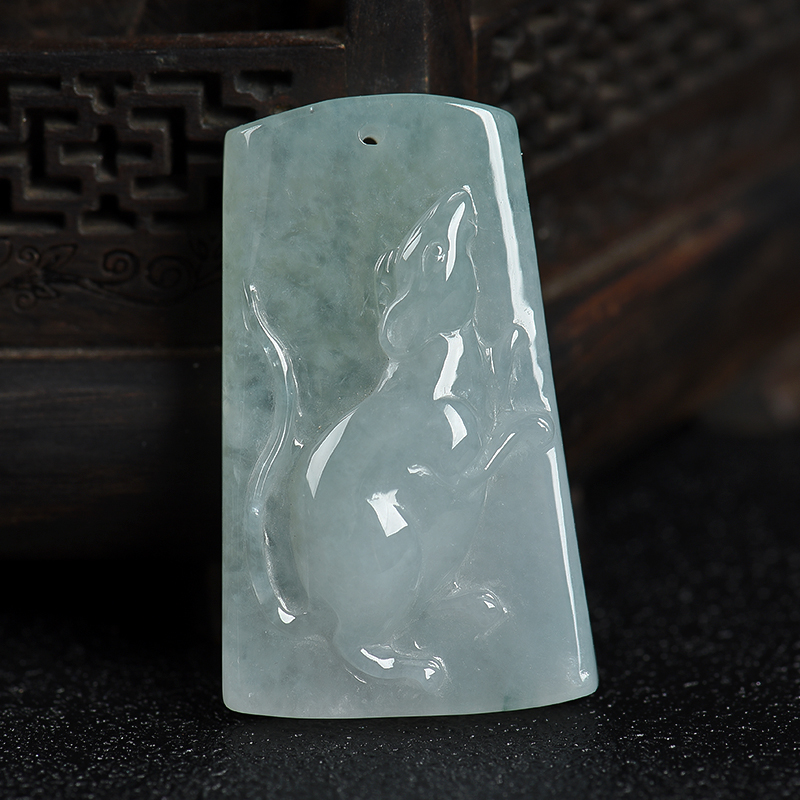 缅甸天然糯冰种浅绿翡翠吊坠-红掌柜