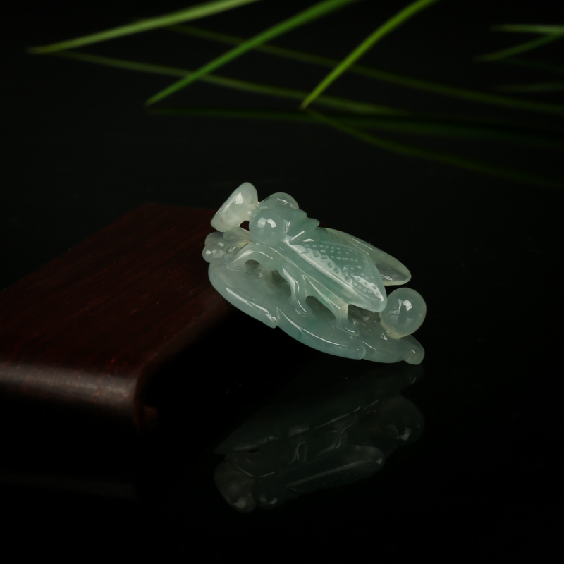 飘花翡翠一鸣惊人吊坠-红掌柜