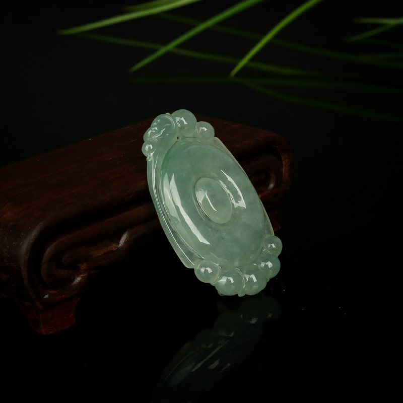 天然糯种灰绿翡翠福贝吊坠-红掌柜