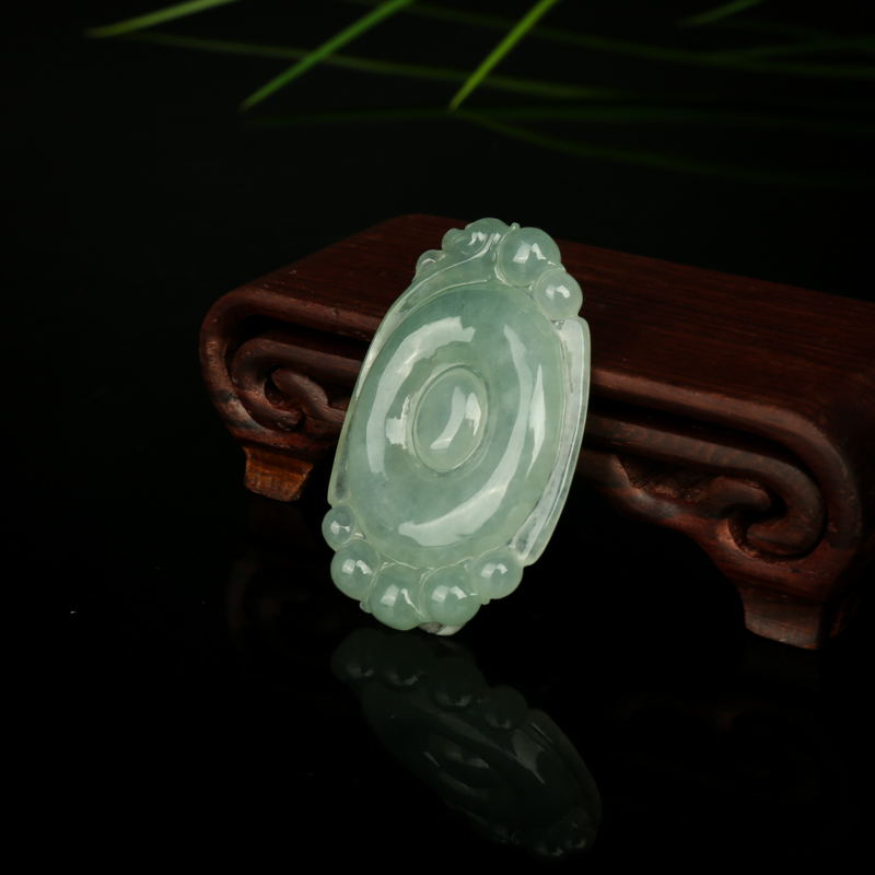 天然灰绿翡翠福贝吊坠-红掌柜