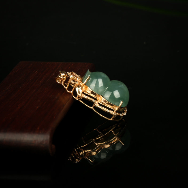 缅甸翡翠葫芦吊坠-红掌柜