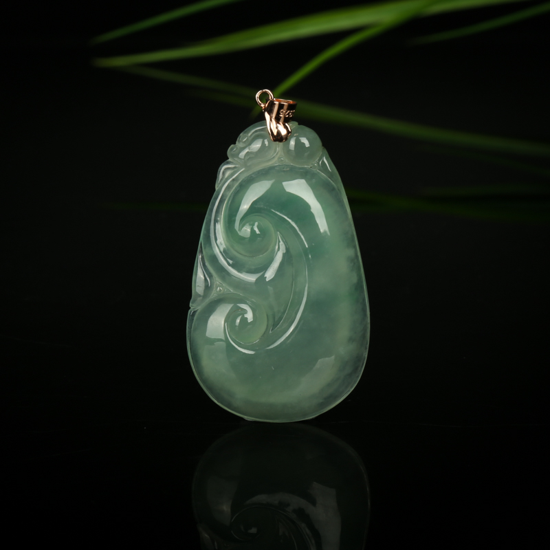 银镶糯种浅绿翡翠如意吊坠-红掌柜