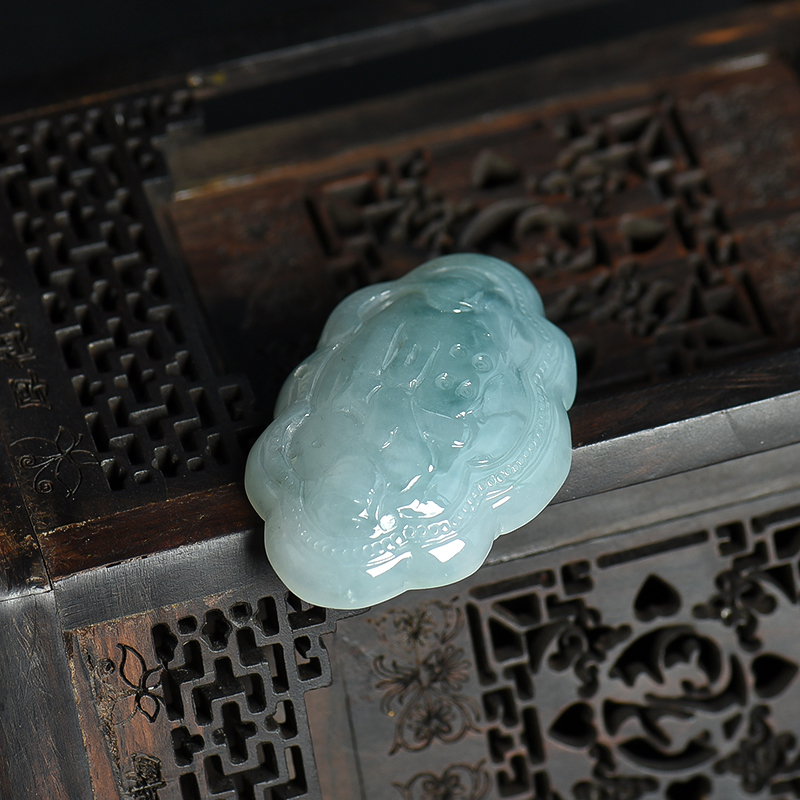 缅甸天然糯种翡翠福吊坠-红掌柜