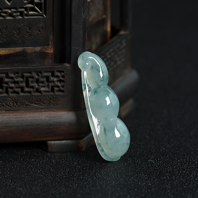 天然糯冰种飘花翡翠连中三元吊坠-红掌柜