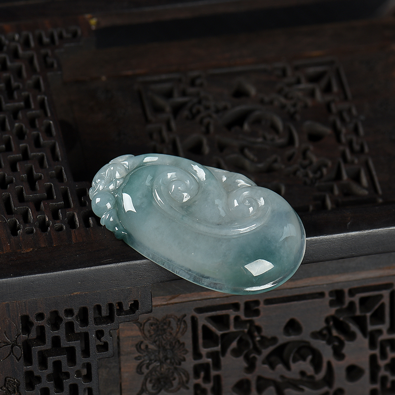 天然翡翠如意吊坠-红掌柜