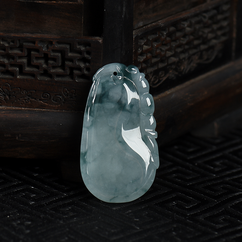 翡翠福在眼前吊坠-红掌柜