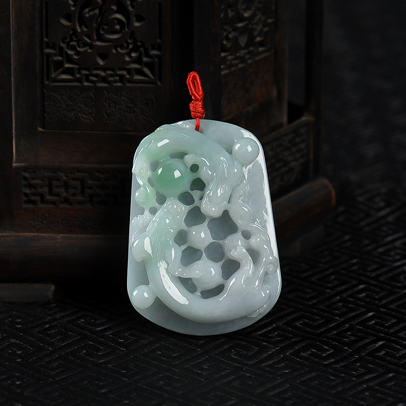 糯种飘翠翡翠双龙戏珠吊坠-红掌柜