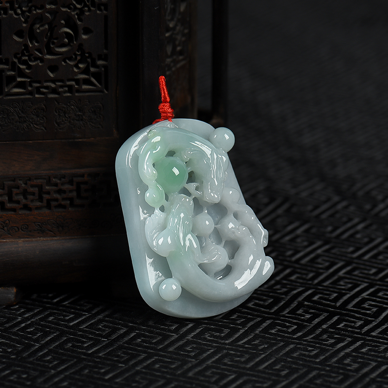 飘翠翡翠双龙戏珠吊坠-红掌柜