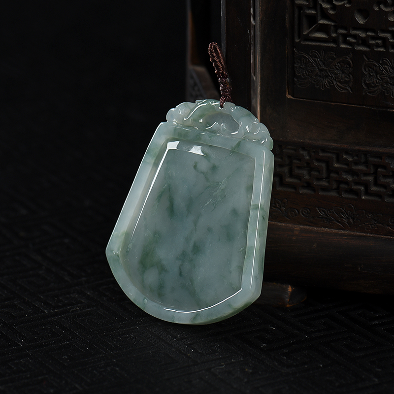 糯种翡翠无事牌吊坠-红掌柜