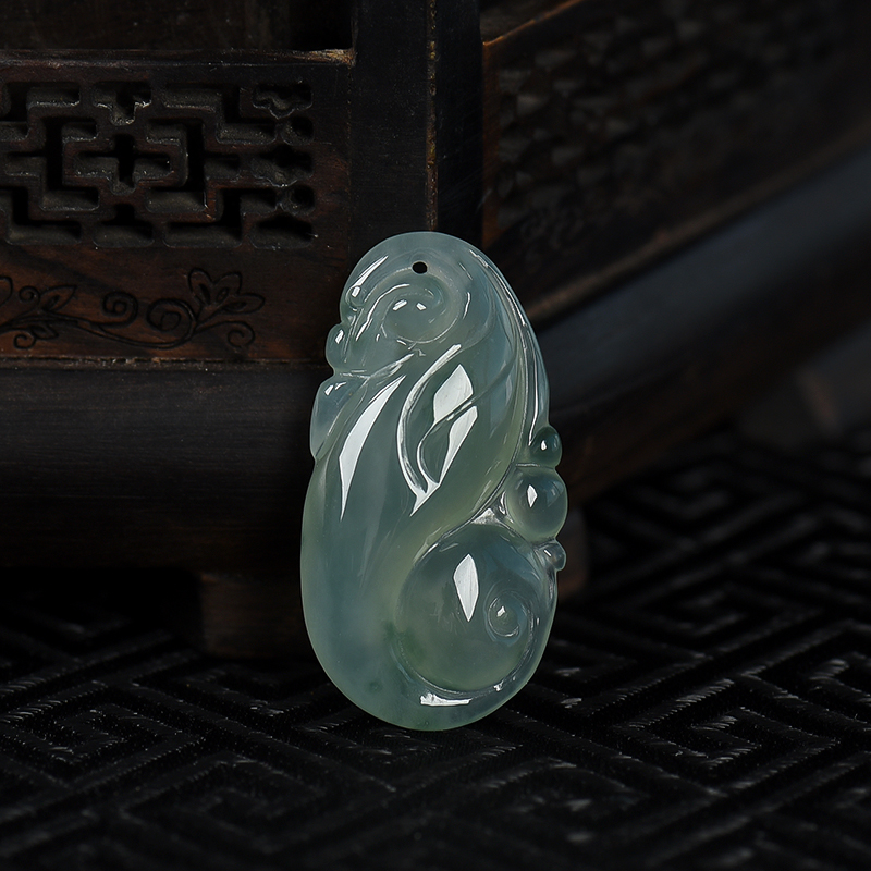 缅甸天然糯种飘花翡翠瑞兽吊坠-红掌柜