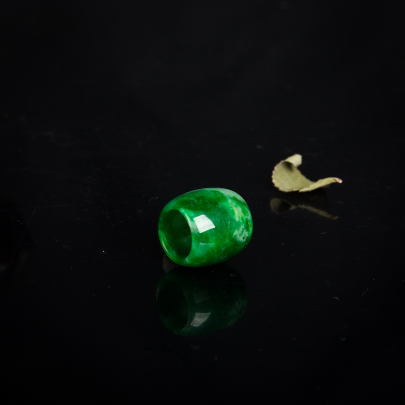 糯种翠绿翡翠路路通吊坠-红掌柜